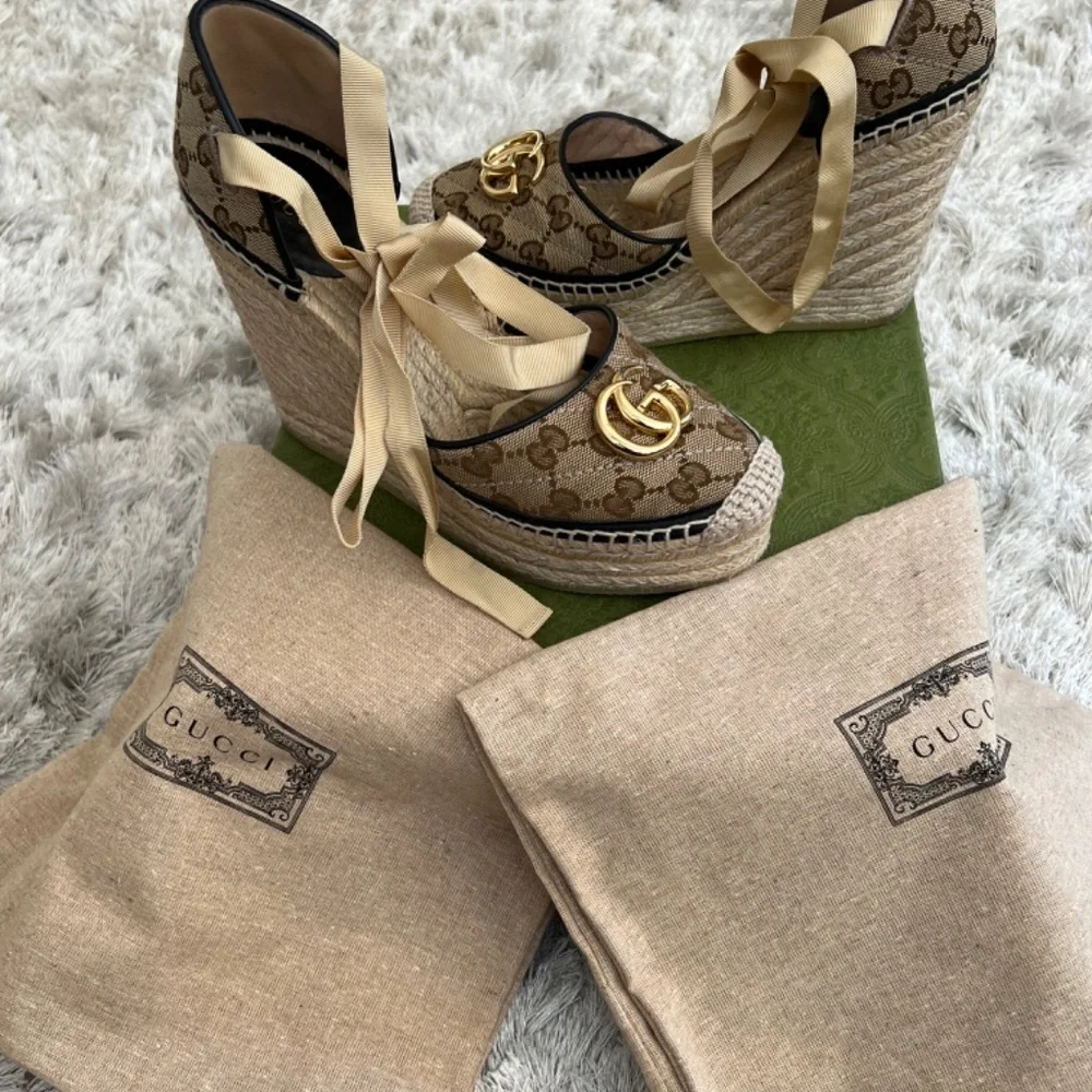 Gucci Wedges - Picture 3 of 6